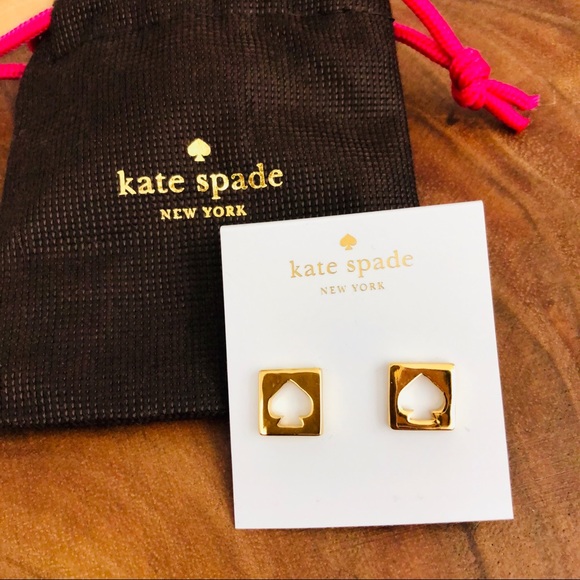 🆕NWT Kate Spade ♠️ gold Spade cut out earrings - Picture 2 of 4